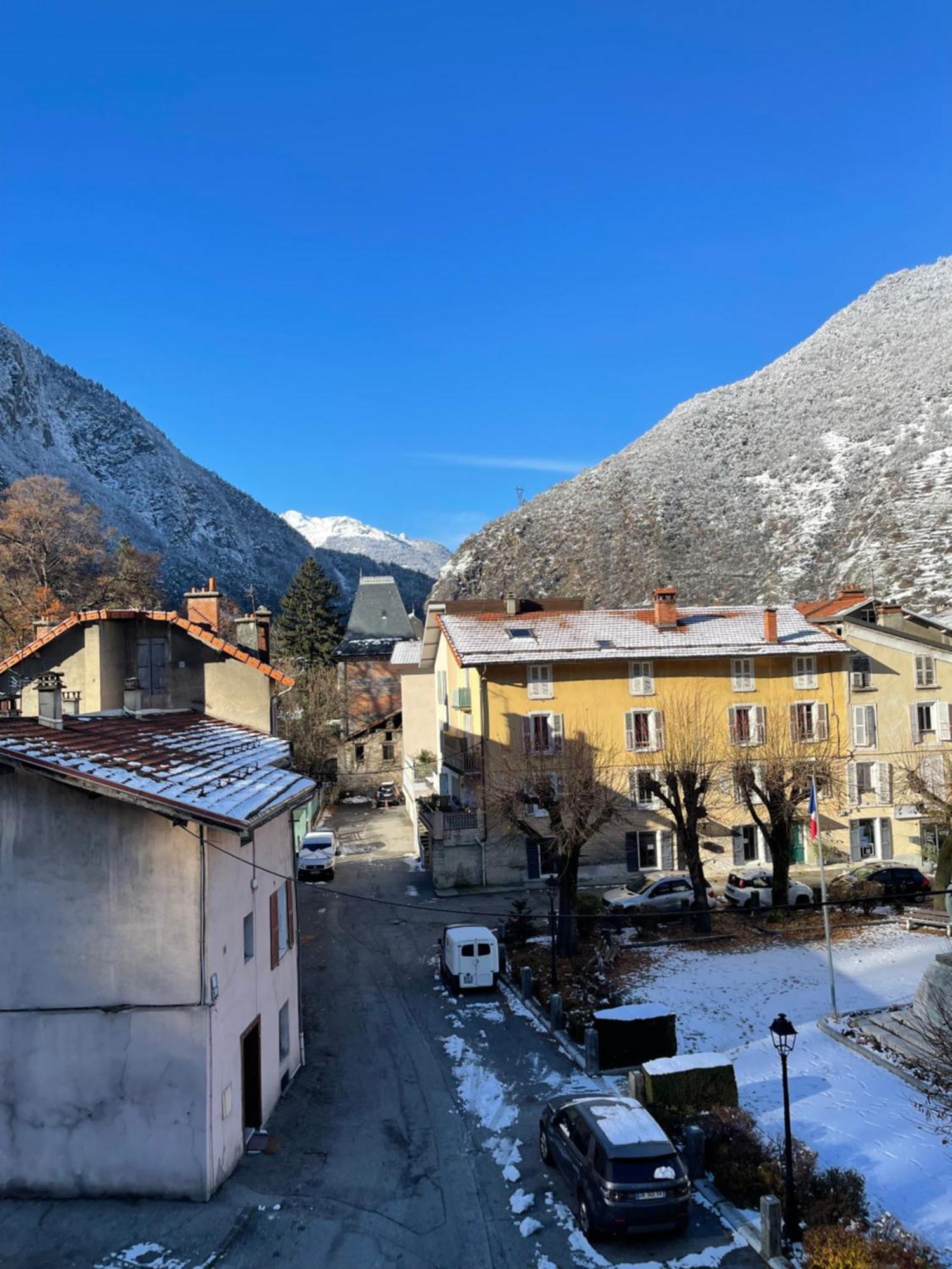 La Montagnette Les Marmottes Studio Maison En Travaux De 10H A 17H 무티에 외부 사진